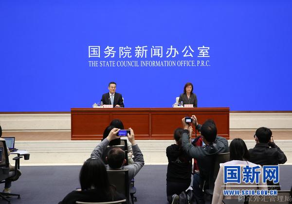 11eab230d5a54c638b2d1192de0e2605.jpg 新闻发布会主席台_large.jpg